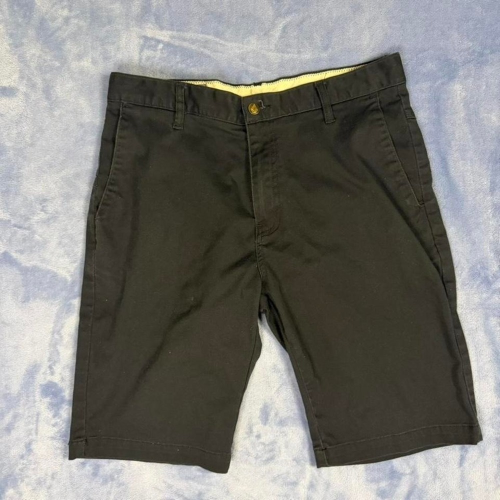 Volcom black shorts men Size‎ 32